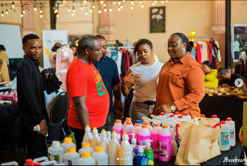 Stand de cosmétiques lors de la foire